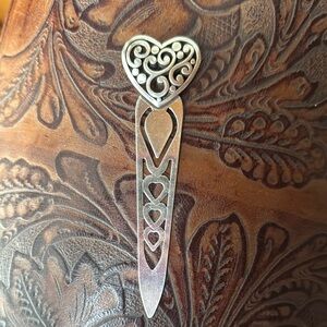 Brighton Contempo Heart Bookmark